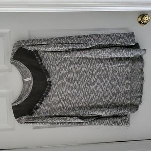 Women's lightweight long sleeve sweater